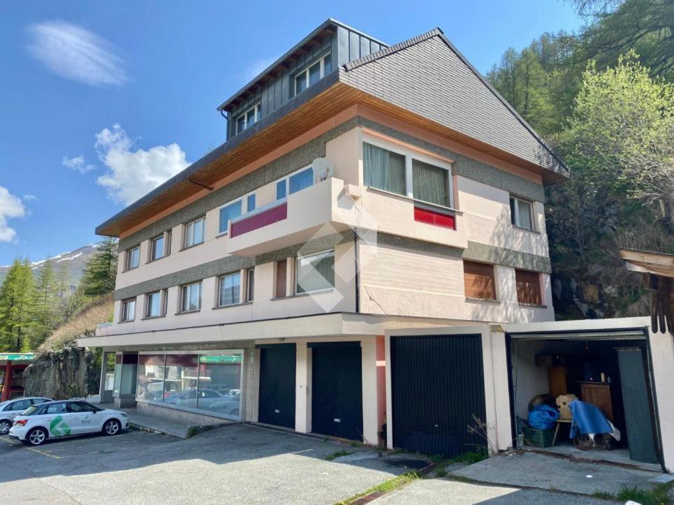 Les Nis Apartment Bourg-Saint-Pierre Exterior photo